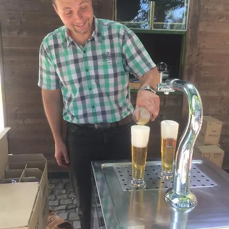 Familia Ξενοδοχείο 3*