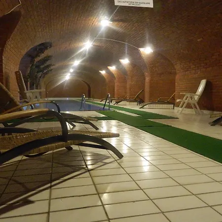 Familia ホテル 3*