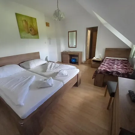 Ξενοδοχείο Familia