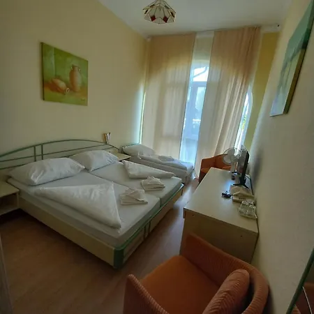 Familia 3* زاماردي